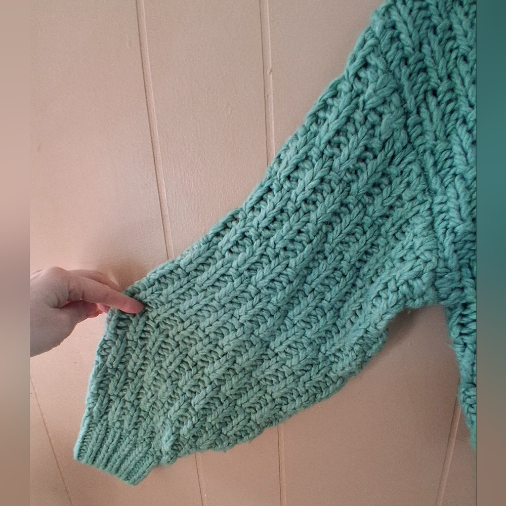 Cropped And Chunky Wool Blend Sweater From Universal Thread In Green Size M - Picture 3 of 6